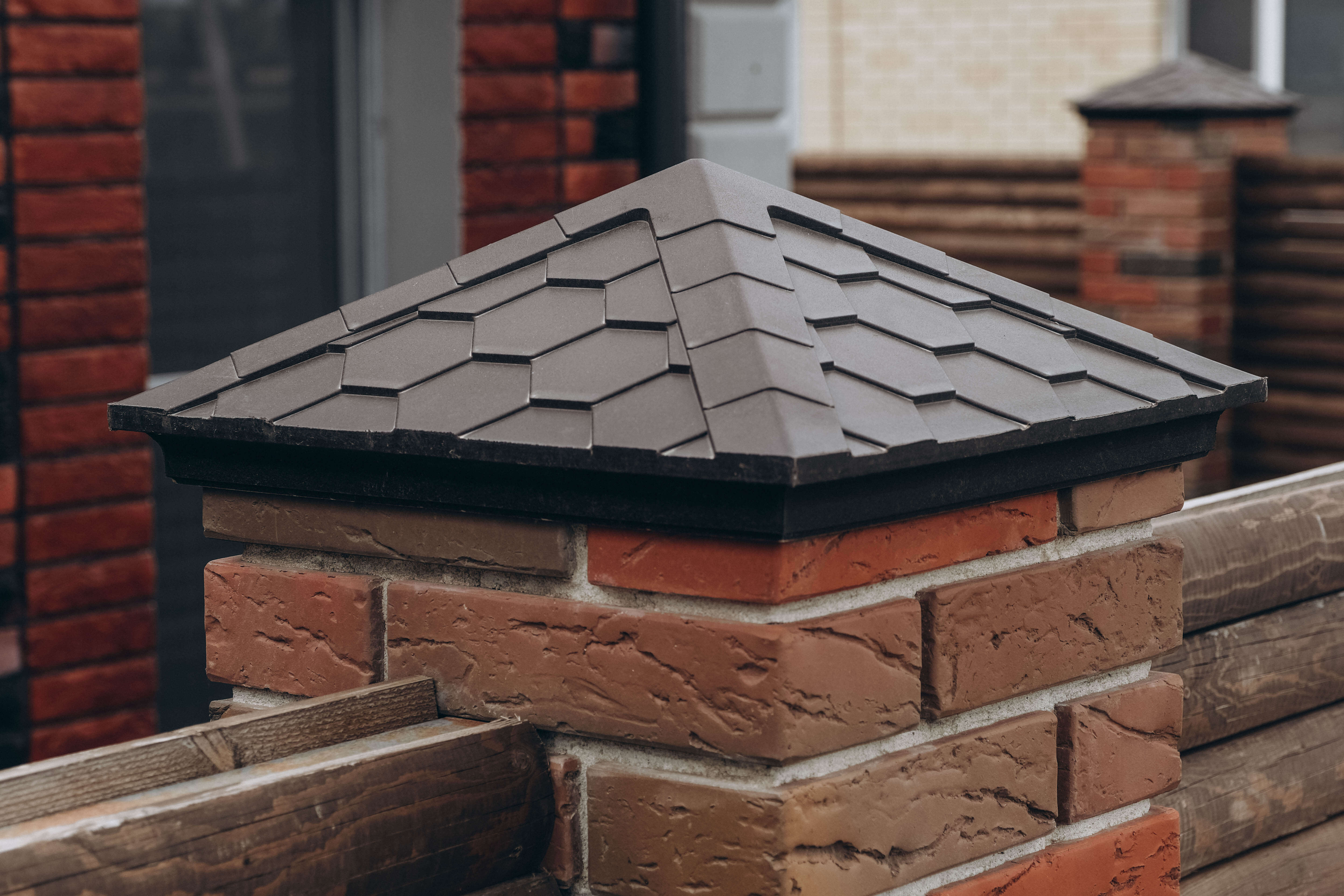 Колпак Zking Эверест Коричневый на столб 1.5х1.5 кирпича (390х390мм) в Павловском Посаде фото